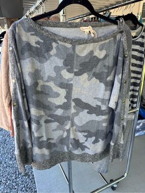 Hem & Thread Gray Camouflage Top